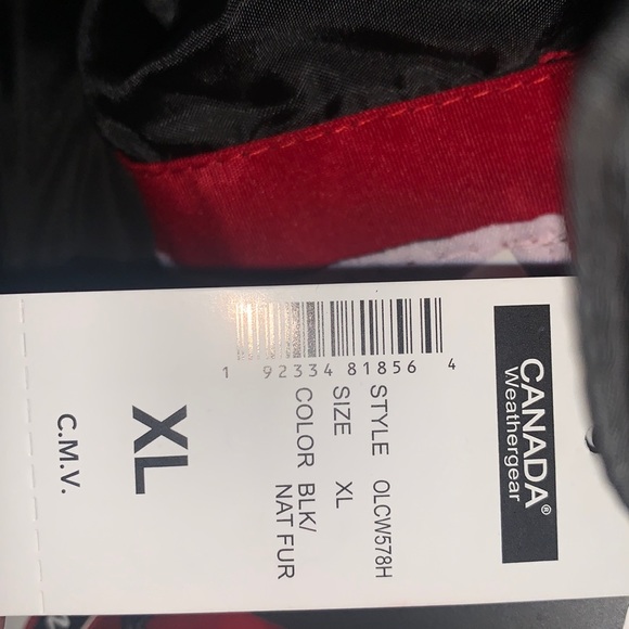 New with tags Canadian Weather Thick Parka Coat - Picture 3 of 3